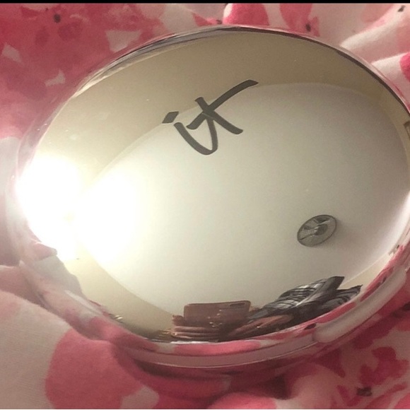 it cosmetics Other - It cosmetics cc veil